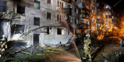 Ataque de misil ruso en Kyiv, Ucrania: tres muertos
