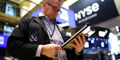 Bolsa: Los índices bajan y los precios del petróleo caen hoy